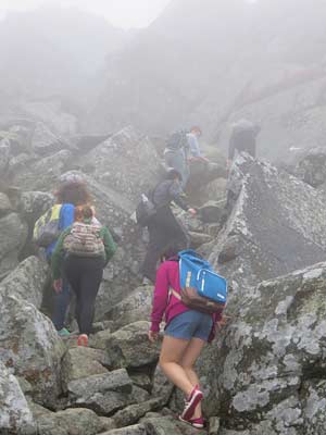 Group ascending White Dot Trail