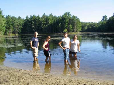 Group in Lunden Pond